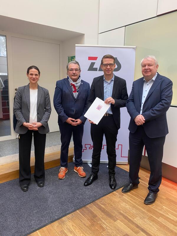 Übergabe Förderbescheid